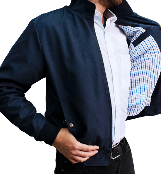 Unisex
Composición: 100% microfibra con cierre YKK.
Tallas: S, M, L, XL, 2XL y 3XL.
Colores: Negro, marino y rojo.0